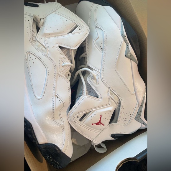 Jordan True Flight Women’s Size 8 - Picture 3 of 5